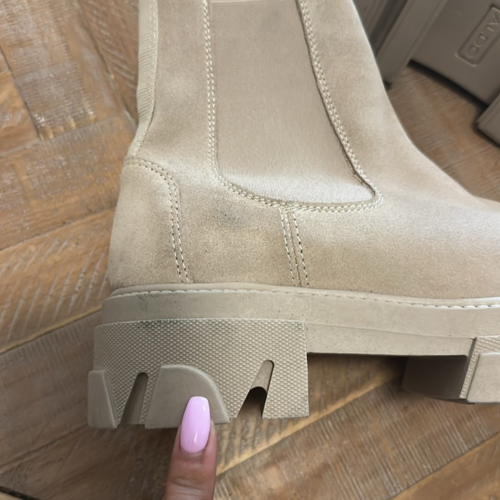 Aldo Bigtrek Nude Beige Suede Leather Lugsole Chunky Chelsea Ankle Boot Bootie - Picture 12 of 17